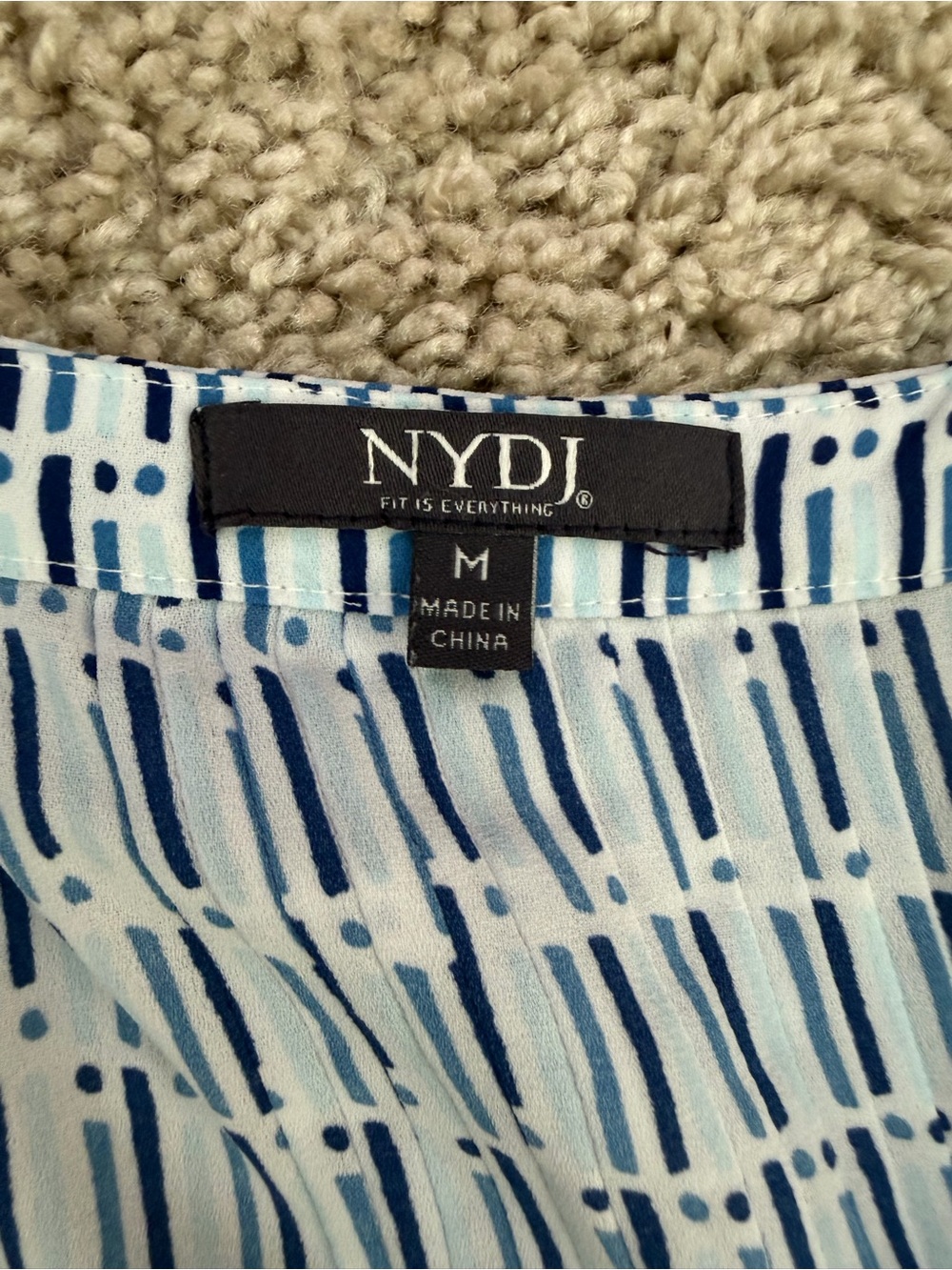 NYDJ Blue White Geometric Print Popover Blouse Medium - Picture 2 of 5